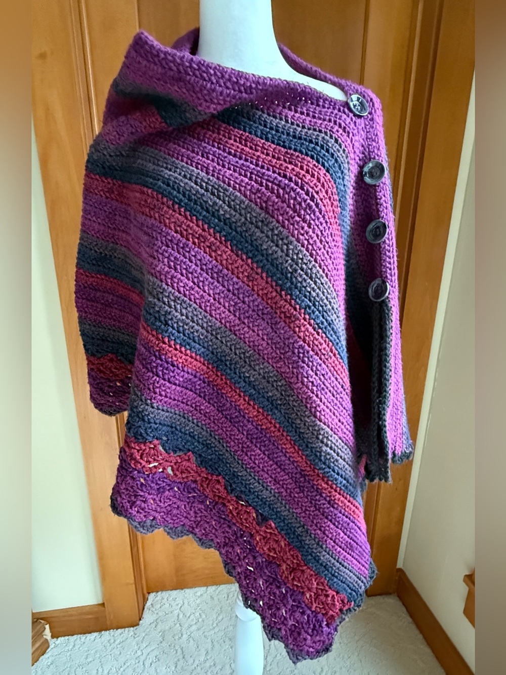 Women’s L/XL Striped Purple Crochet Side Shoulder Button Sweater Poncho